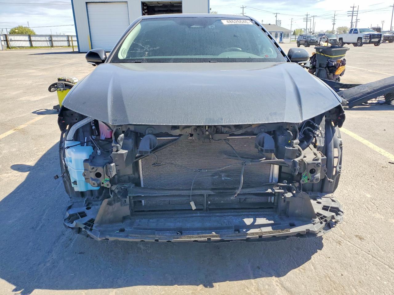 2025 TOYOTA CAMRY XLE photo 9