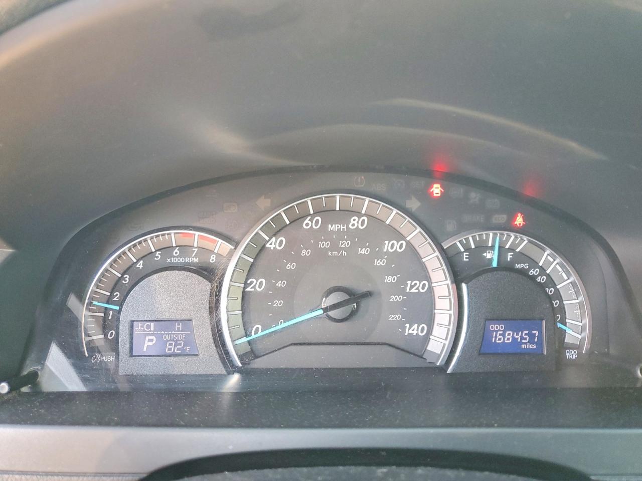 2012 TOYOTA CAMRY SE photo 17