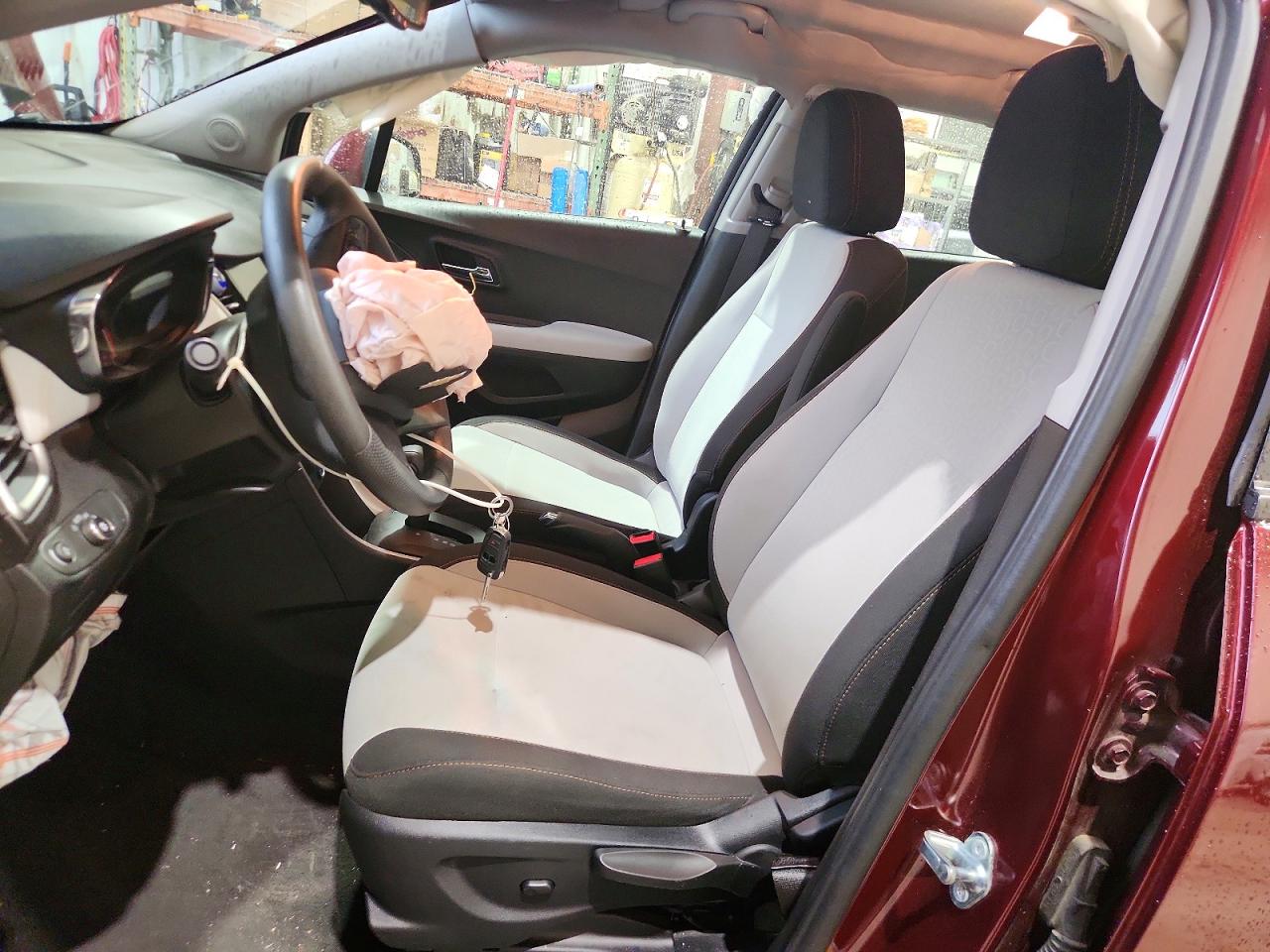 2017 CHEVROLET TRAX LS photo 19