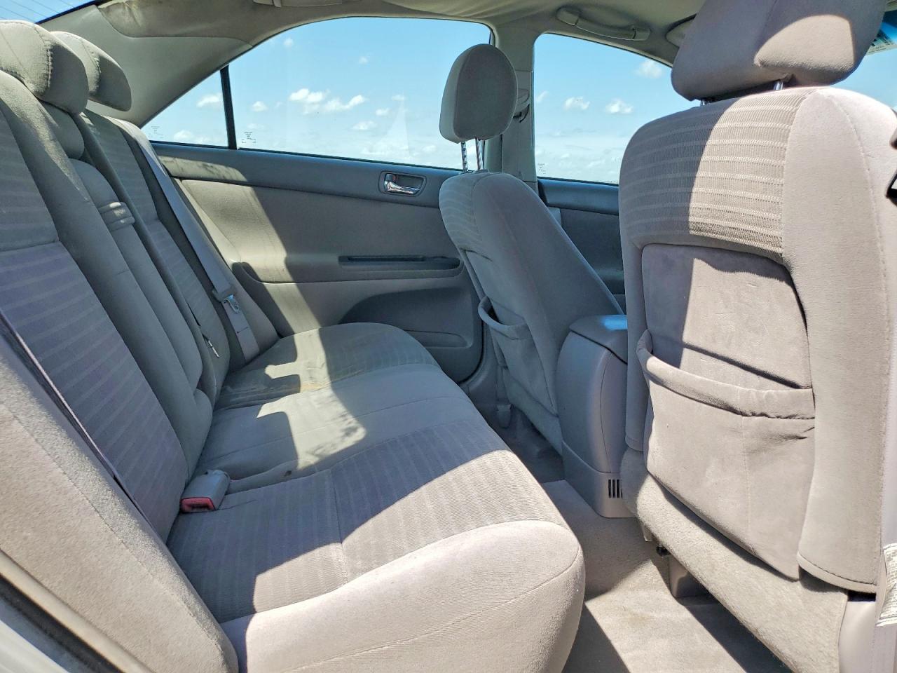 2006 TOYOTA CAMRY LE photo 19