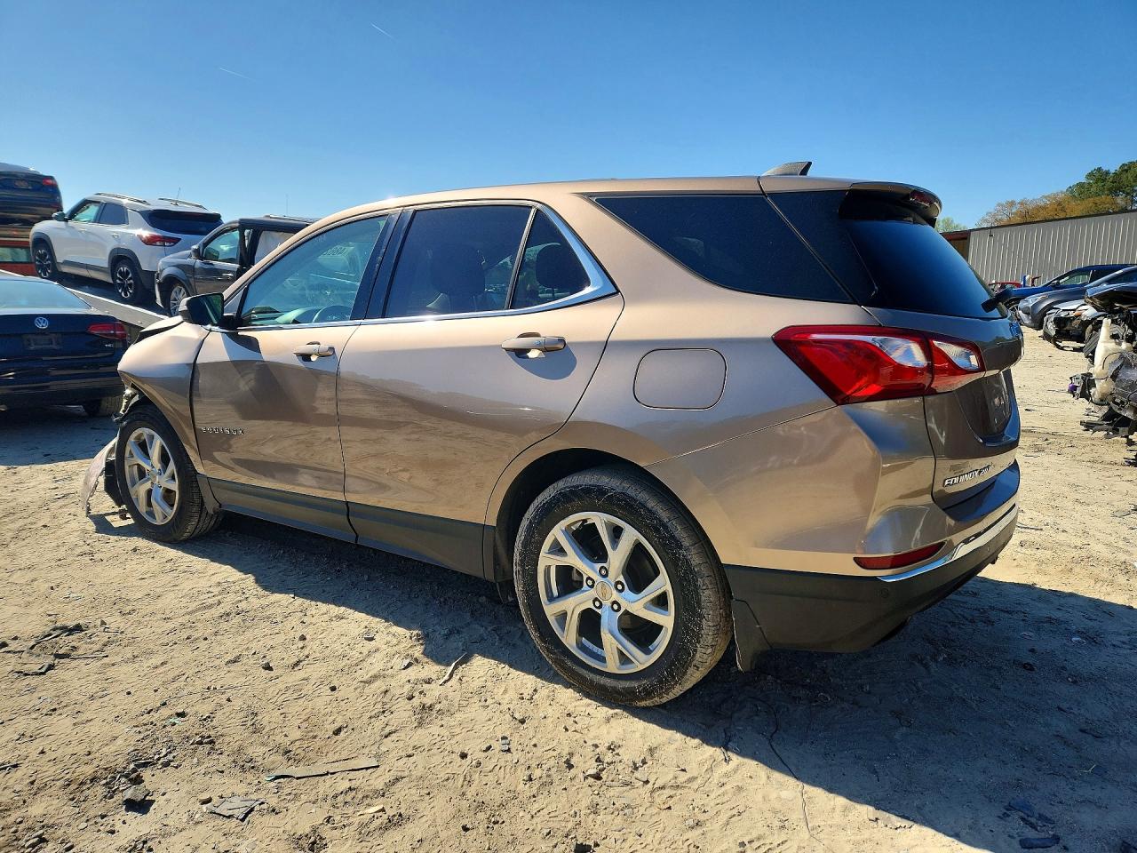 2018 CHEVROLET EQUINOX LT photo 4