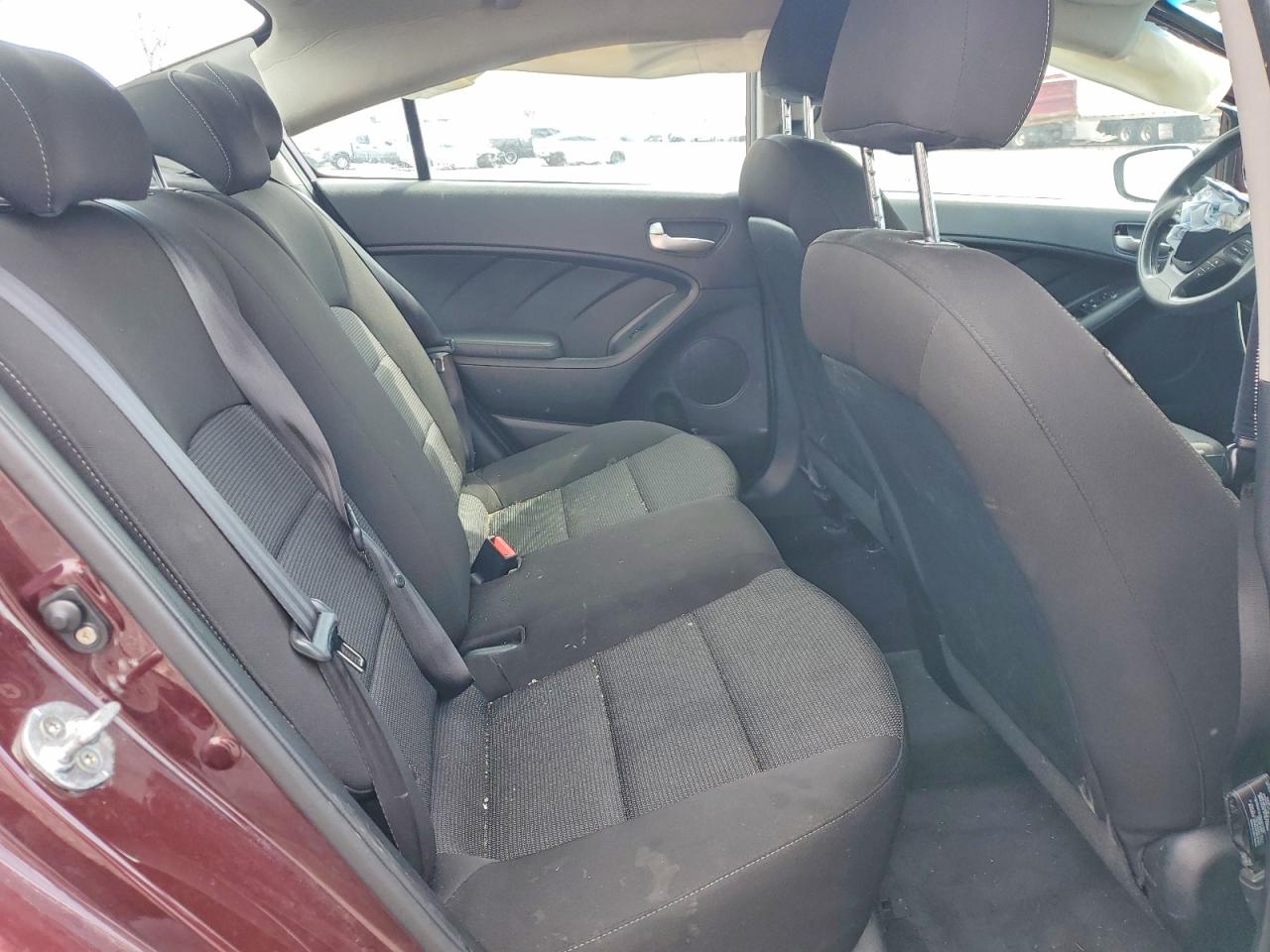 2018 KIA FORTE LX photo 28