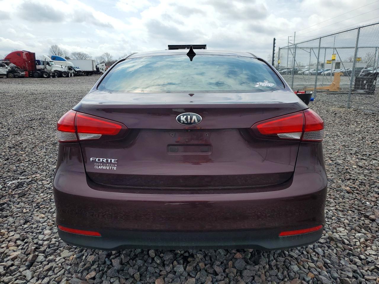2018 KIA FORTE LX photo 16
