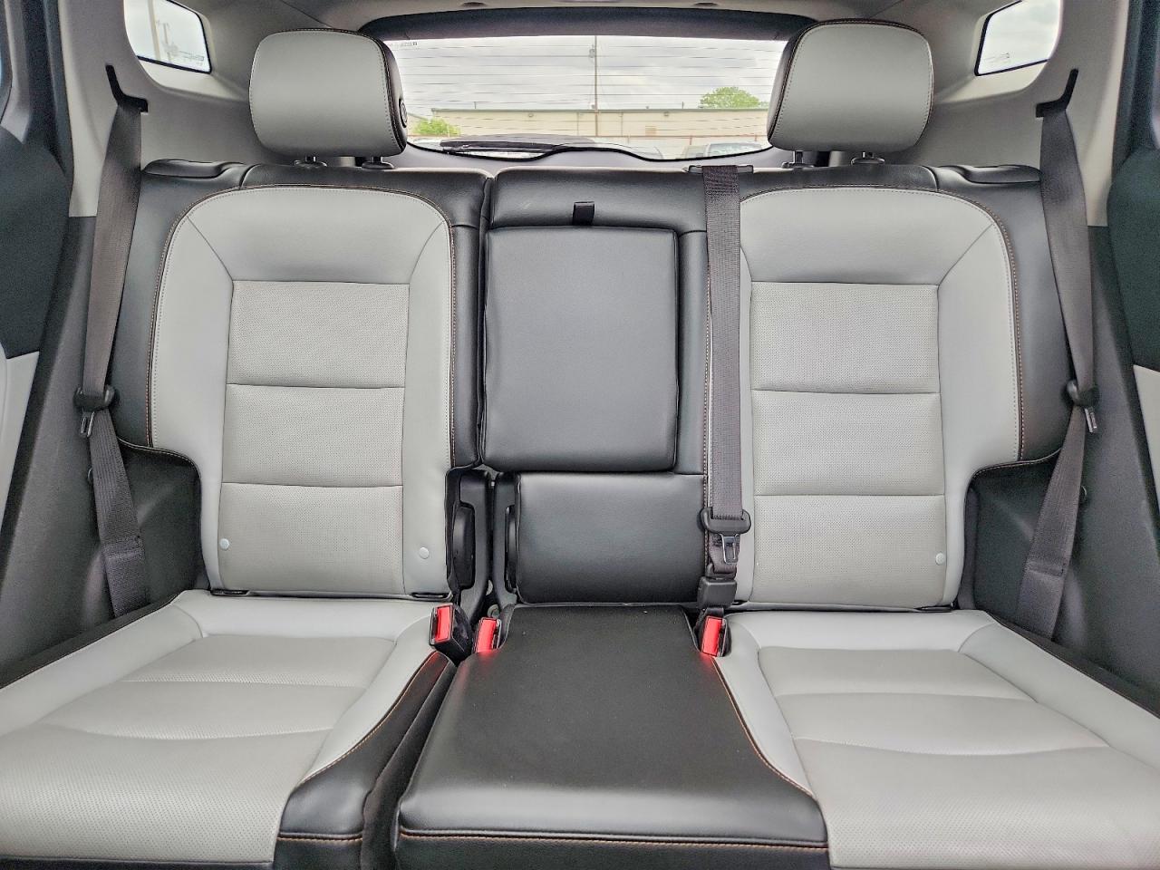 2018 GMC TERRAIN photo 10