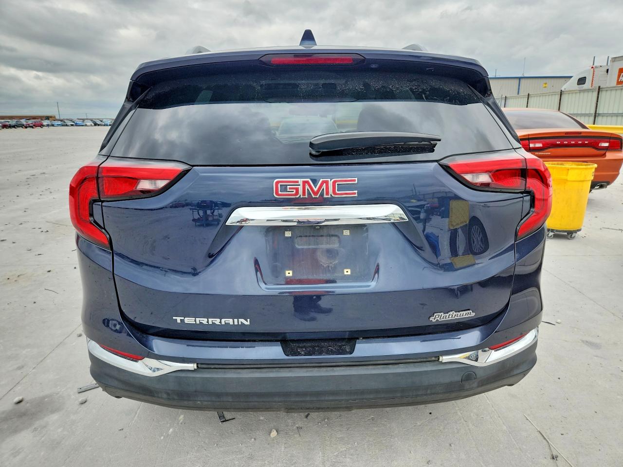 2018 GMC TERRAIN photo 6