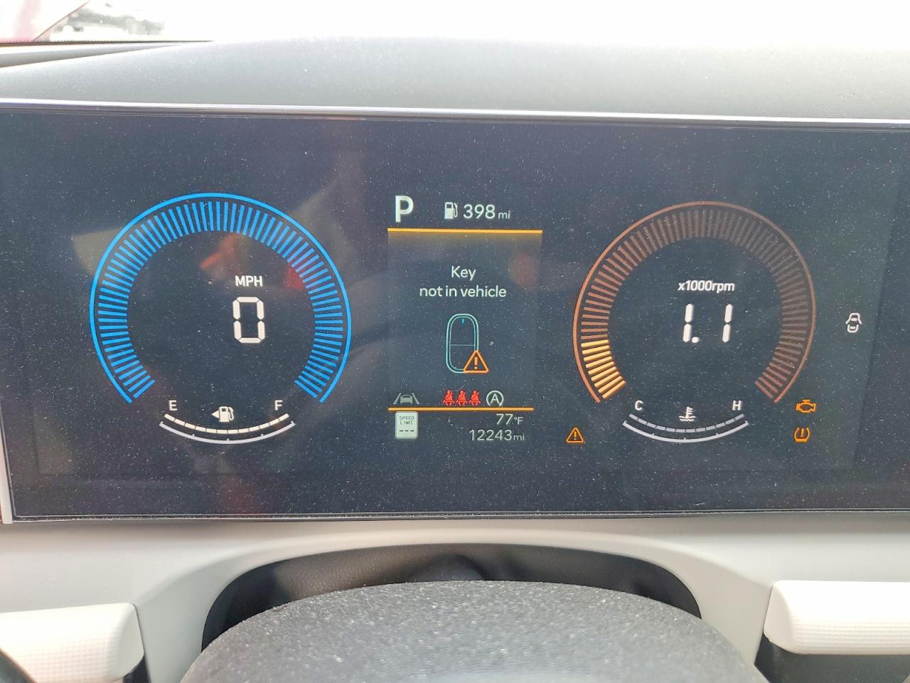 2025 HYUNDAI TUCSON SEL photo 17