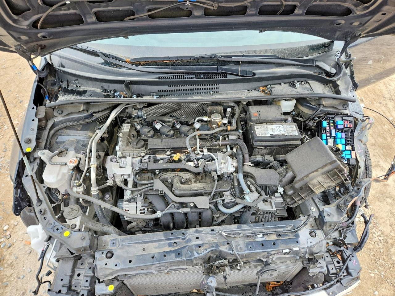 2025 TOYOTA COROLLA LE photo 31
