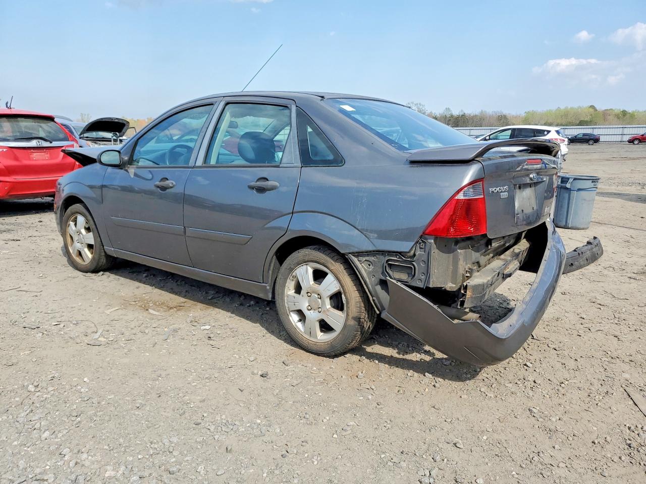 2007 FORD FOCUS ZX4 photo 3