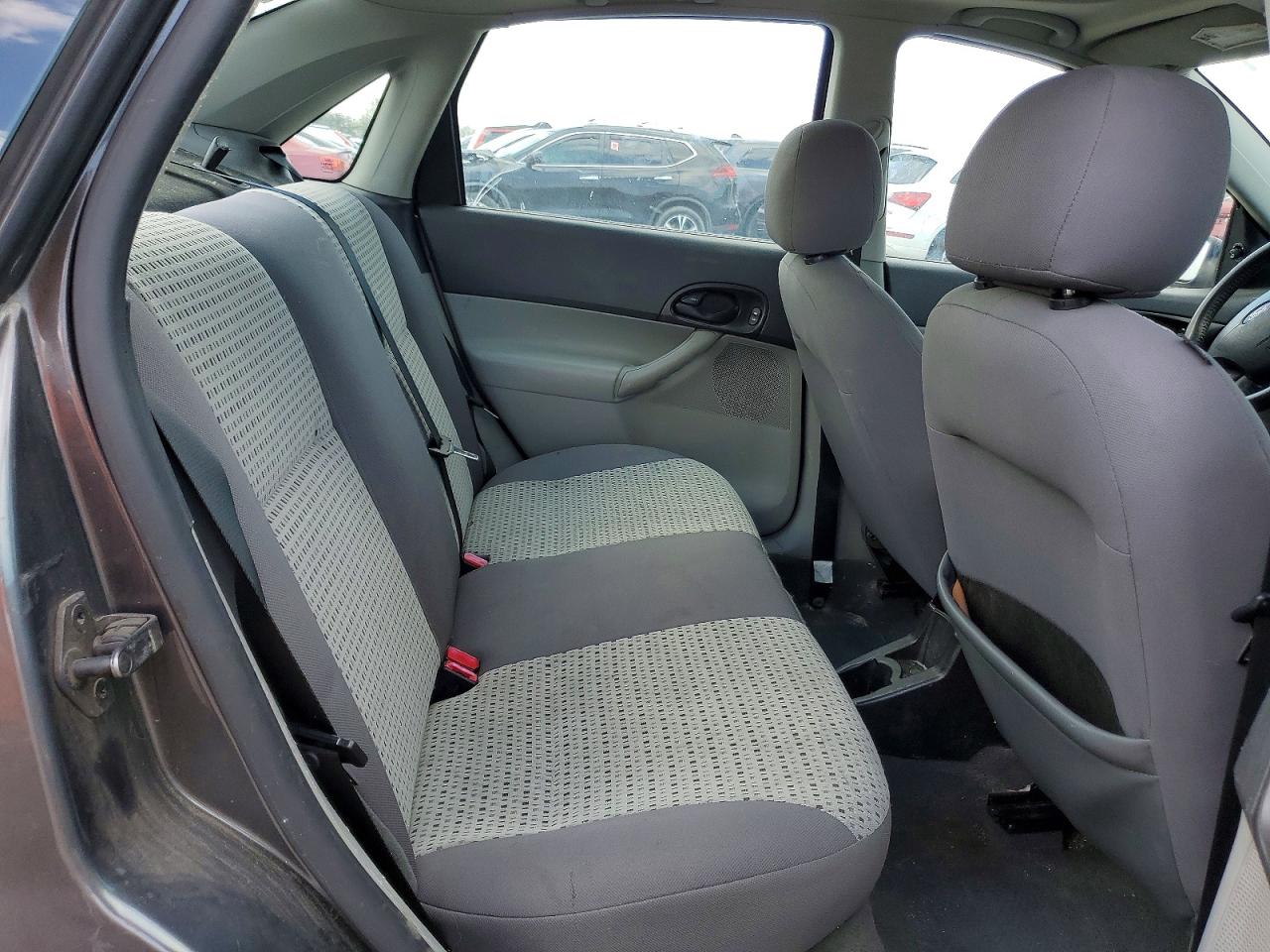 2007 FORD FOCUS ZX4 photo 19