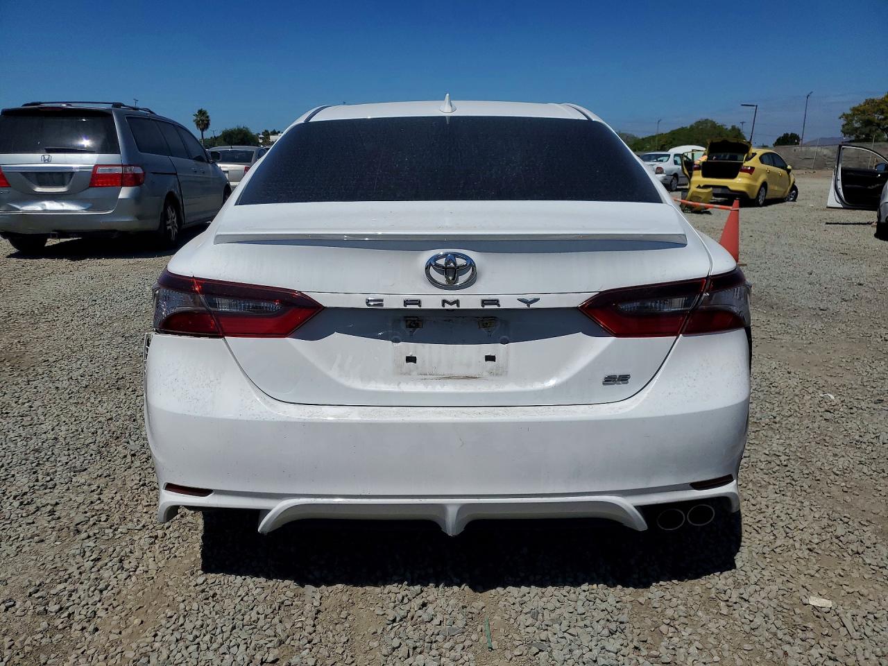 2023 TOYOTA CAMRY SE photo 11