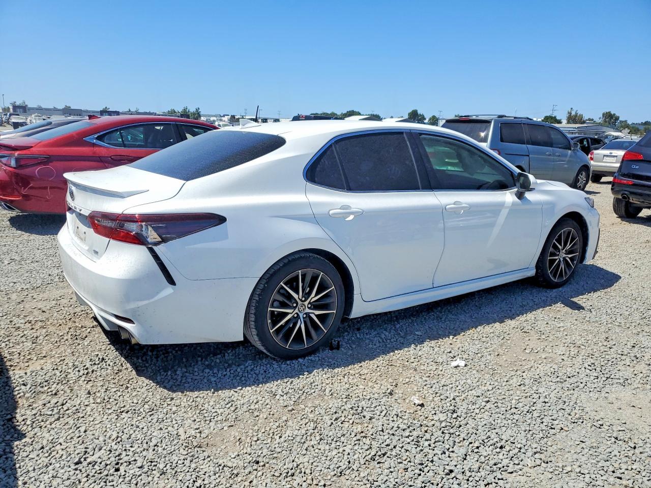 2023 TOYOTA CAMRY SE photo 5