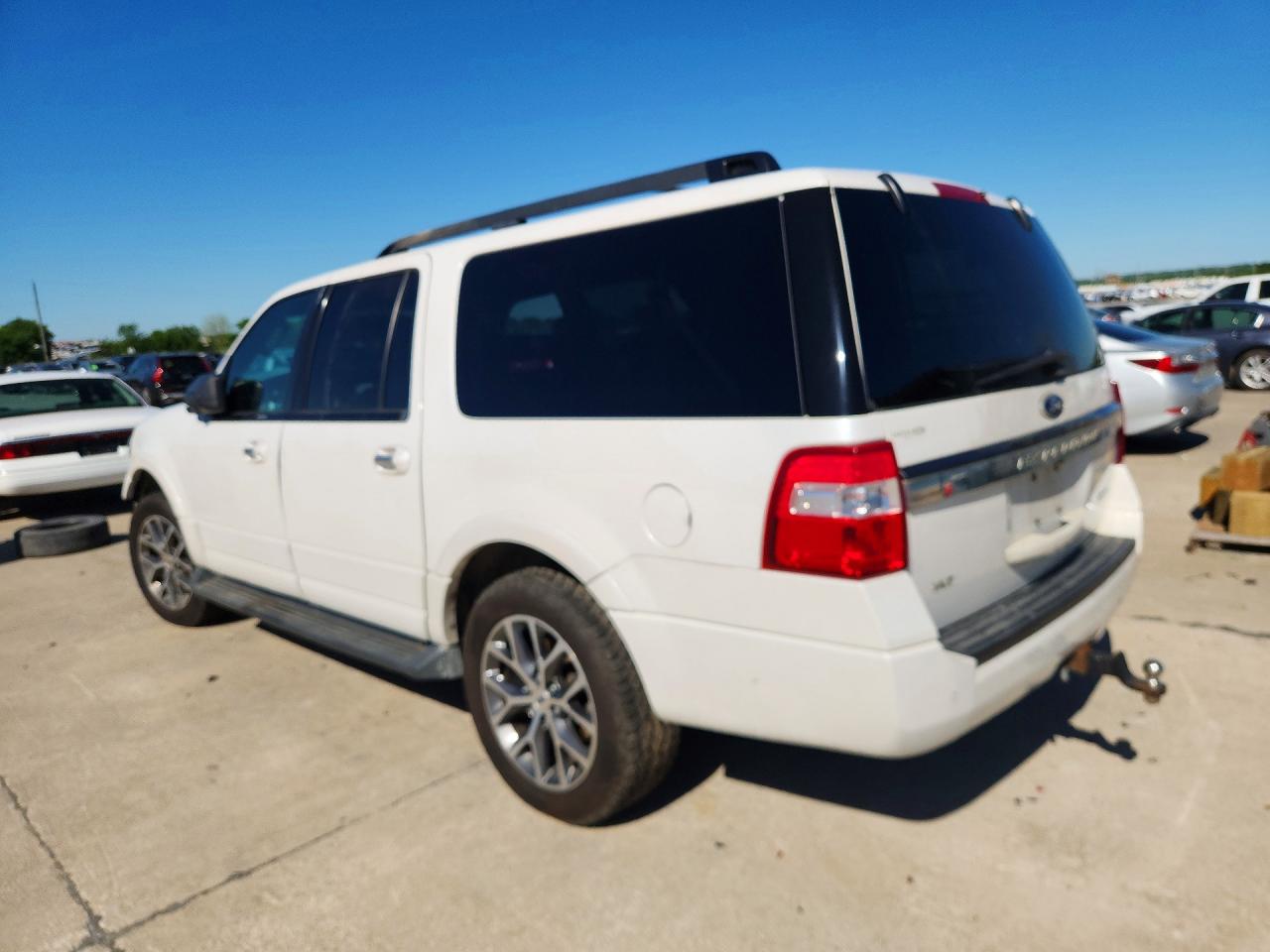 2016 FORD EXPEDITION EL XLT photo 3