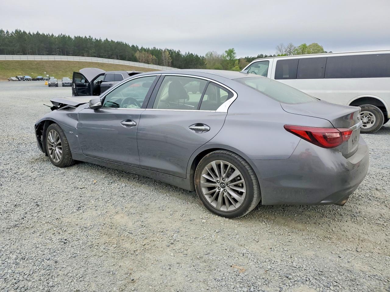 2018 INFINITI Q50 3.0T LUXE photo 4