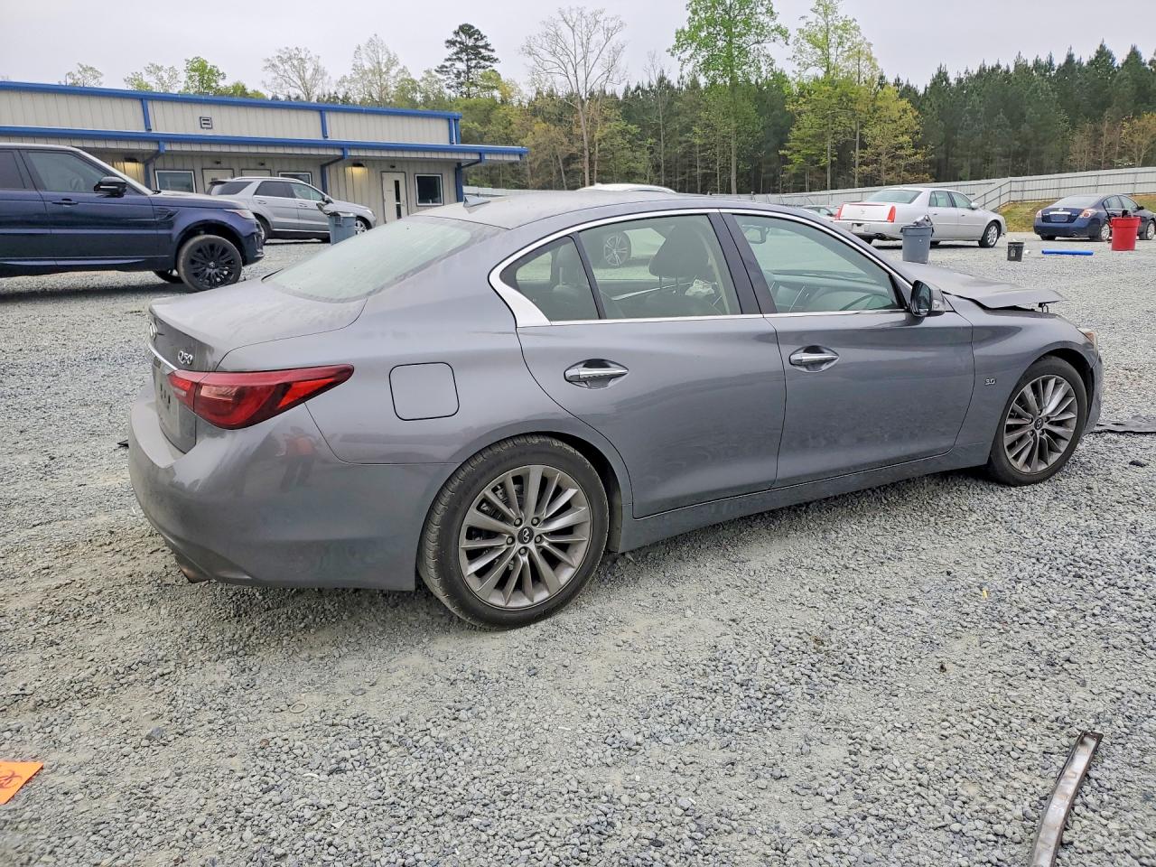 2018 INFINITI Q50 3.0T LUXE photo 7