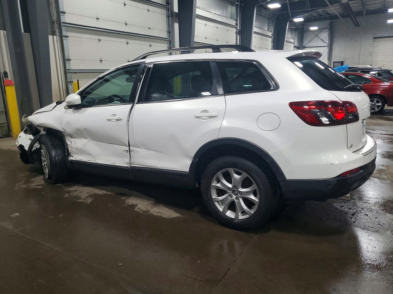 2015 MAZDA CX-9 TOURING photo 2