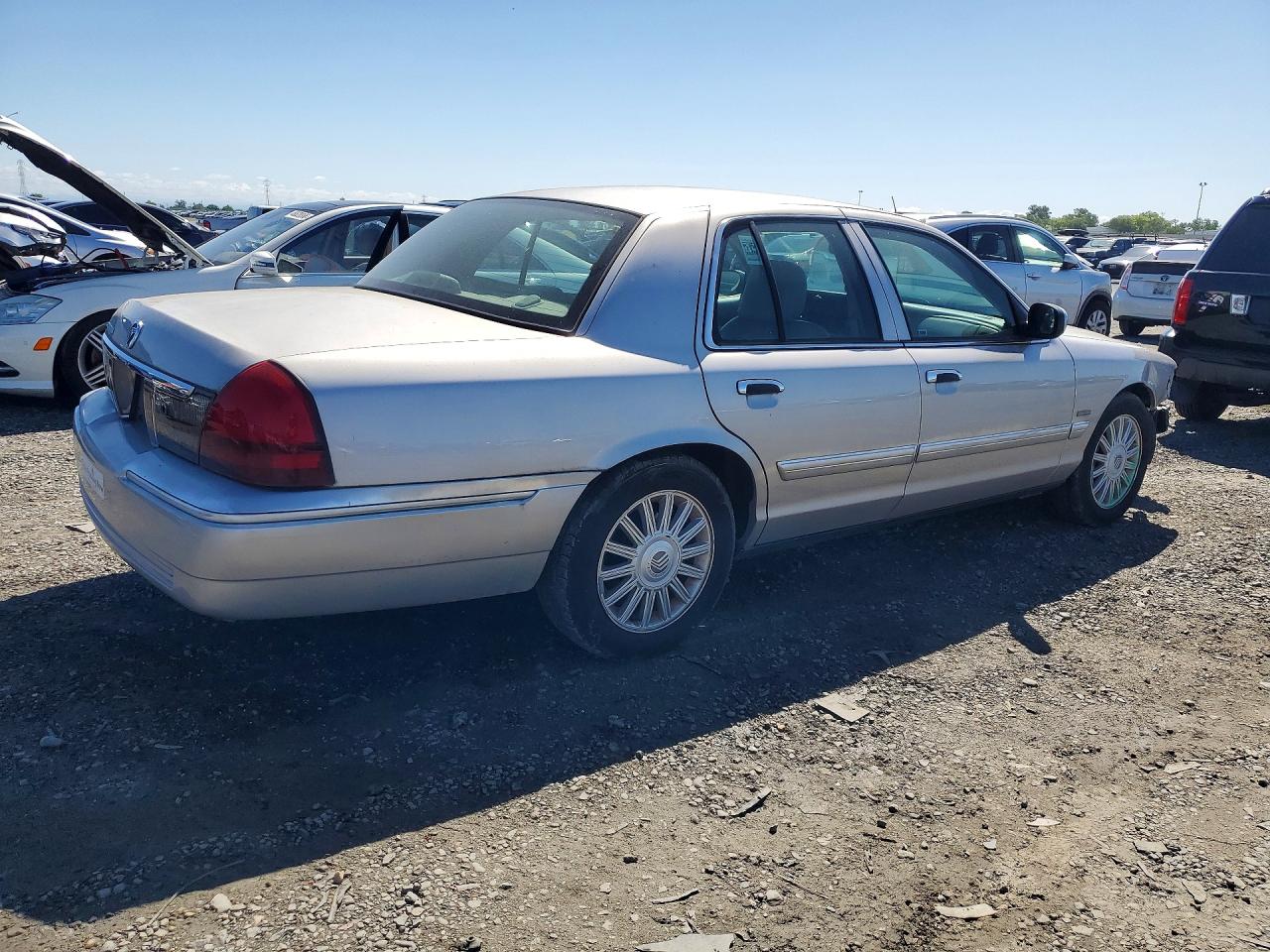 2010 MERCURY GRAND MARQUIS LS photo 5