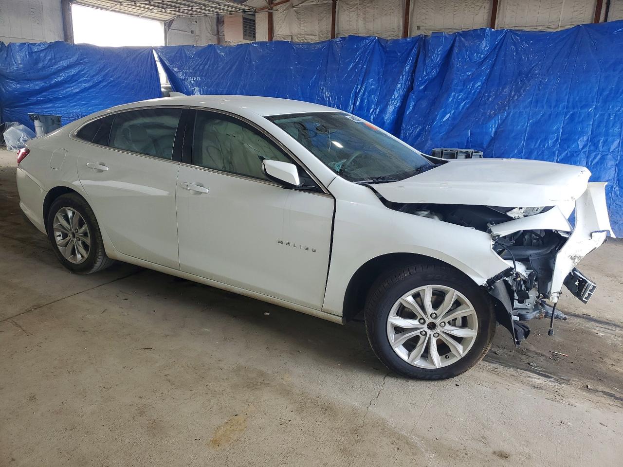 2023 CHEVROLET MALIBU LT photo 4