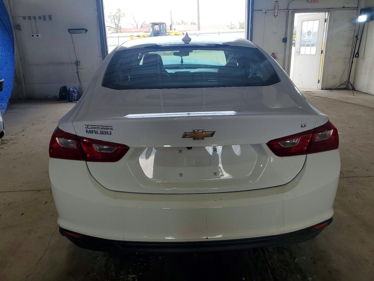 2023 CHEVROLET MALIBU LT photo 6