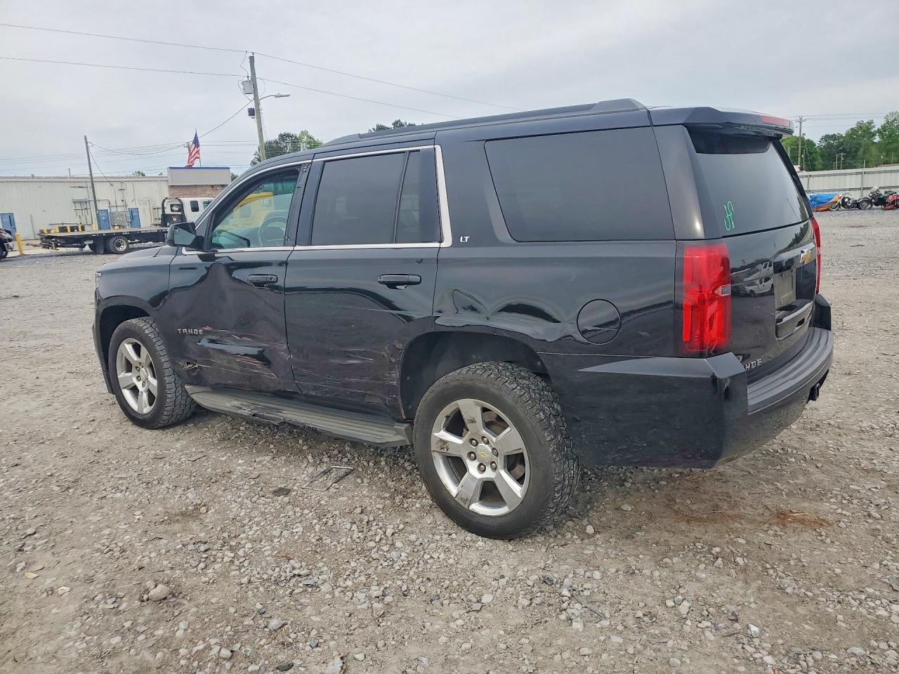 2015 CHEVROLET TAHOE C1500 LT photo 2