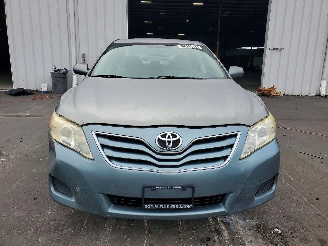 2011 TOYOTA CAMRY LE photo 5