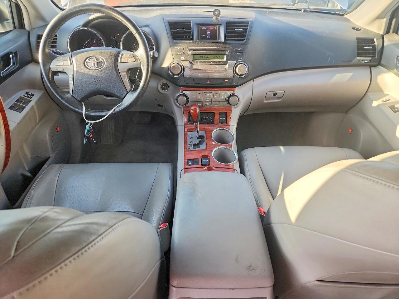 2008 TOYOTA HIGHLANDER LIMITED photo 22
