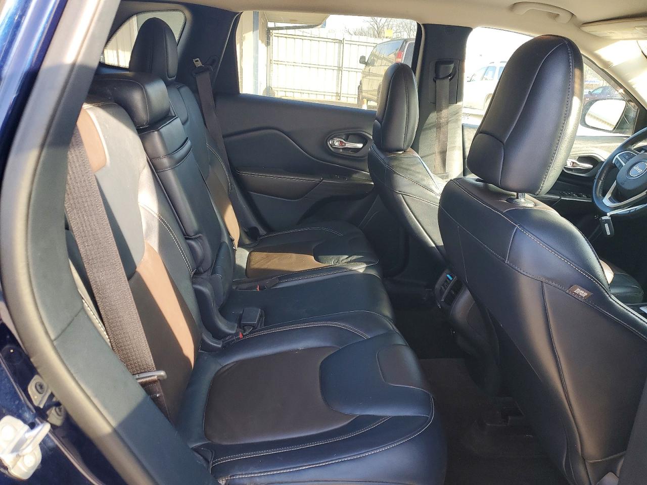 2015 JEEP CHEROKEE LIMITED photo 31