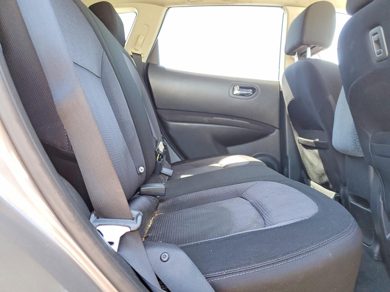 2013 NISSAN ROGUE S photo 21