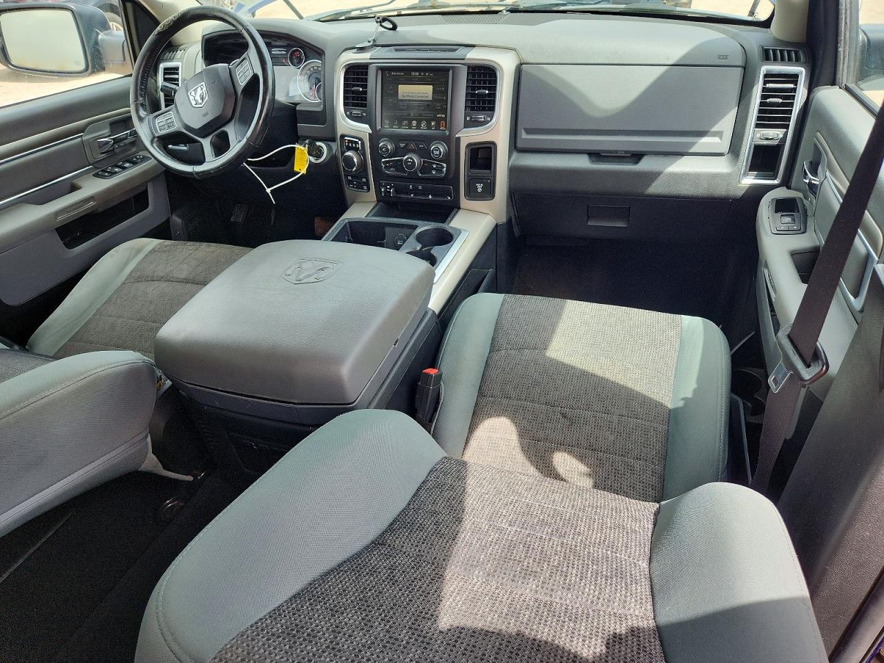 2014 RAM 1500 photo 22