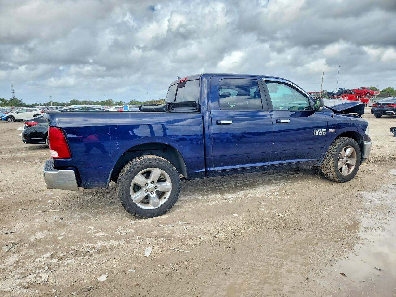 2014 RAM 1500 photo 7