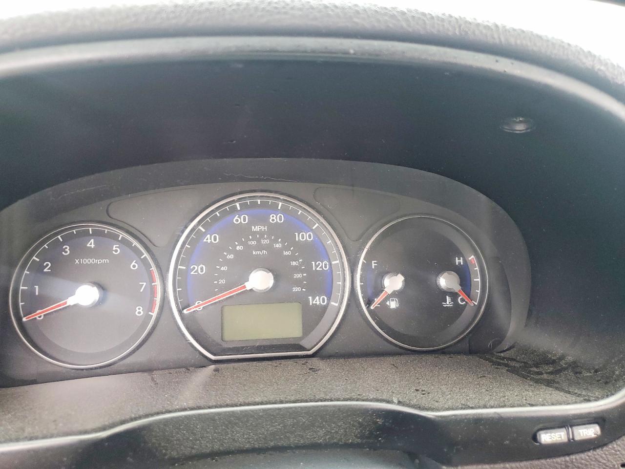 2011 HYUNDAI SANTA FE GLS photo 17