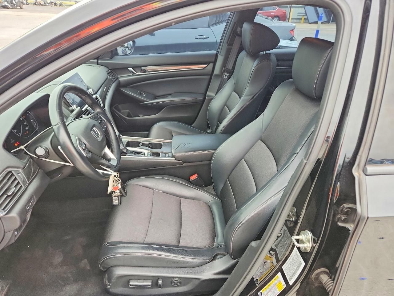 2018 HONDA ACCORD SPORT photo 13