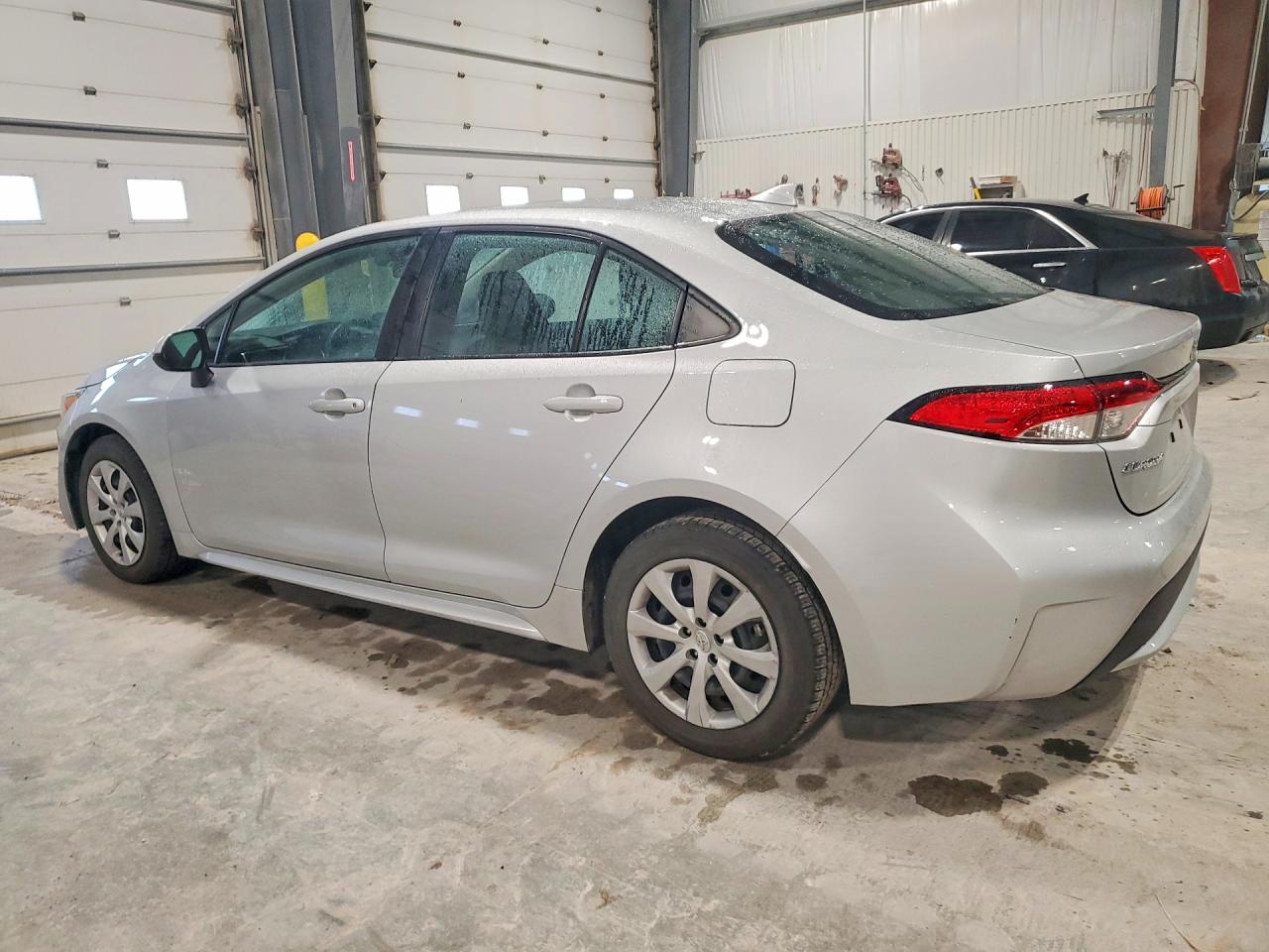 2022 TOYOTA COROLLA LE photo 4