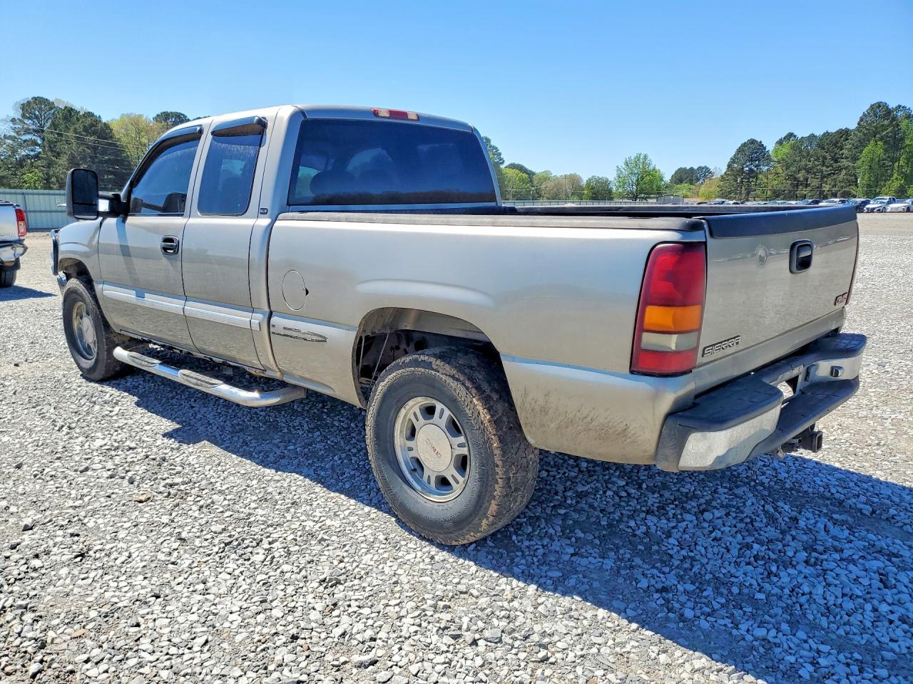 2001 GMC NEW SIERRA K1500 photo 4