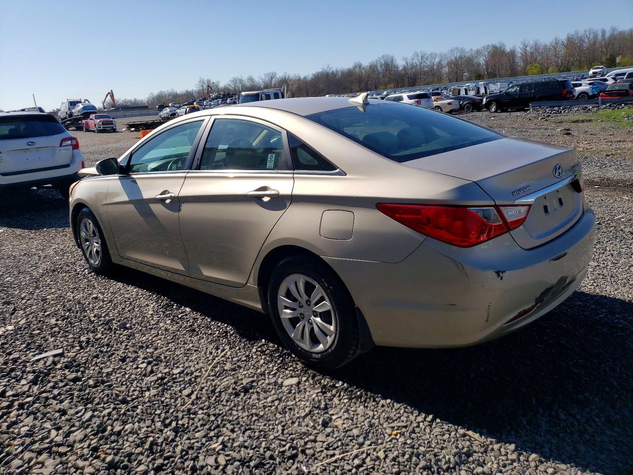 2011 HYUNDAI SONATA GLS photo 3