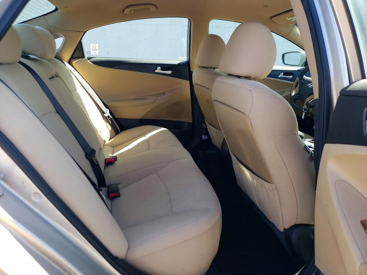 2011 HYUNDAI SONATA GLS photo 19