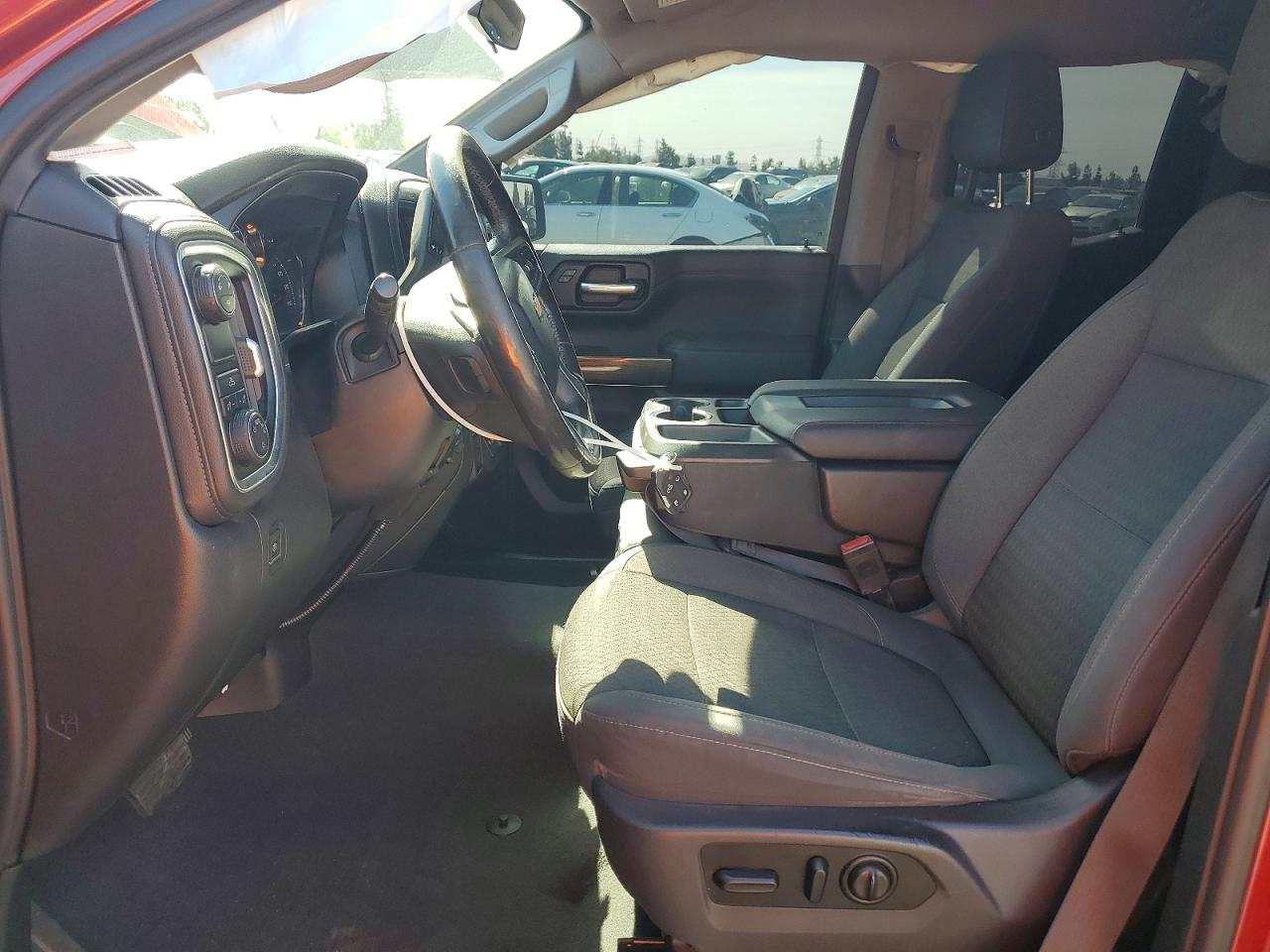 2019 CHEVROLET SILVERADO C1500 LT photo 19