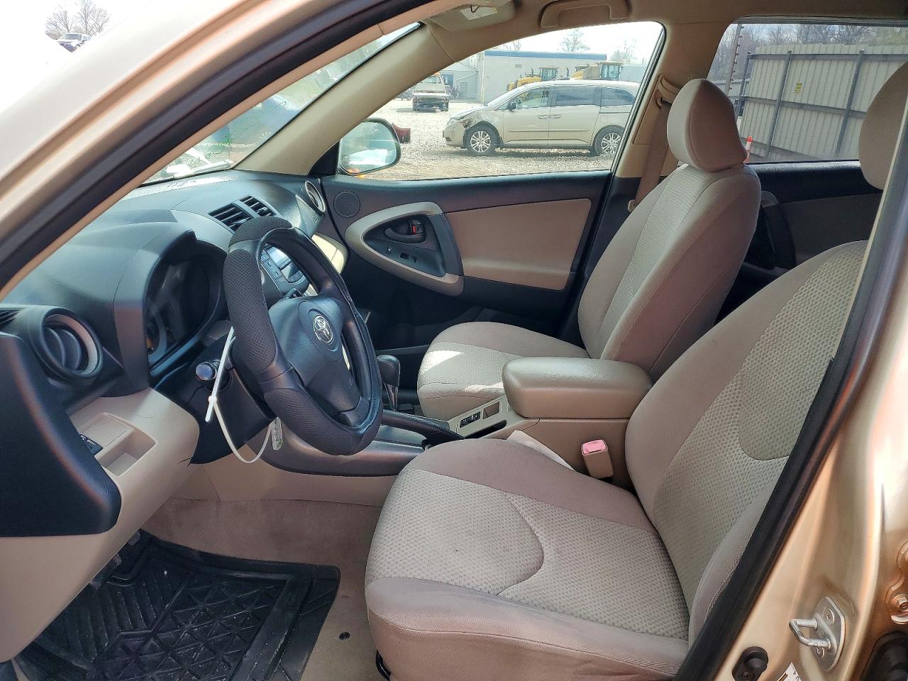 2006 TOYOTA RAV4 BASE photo 19