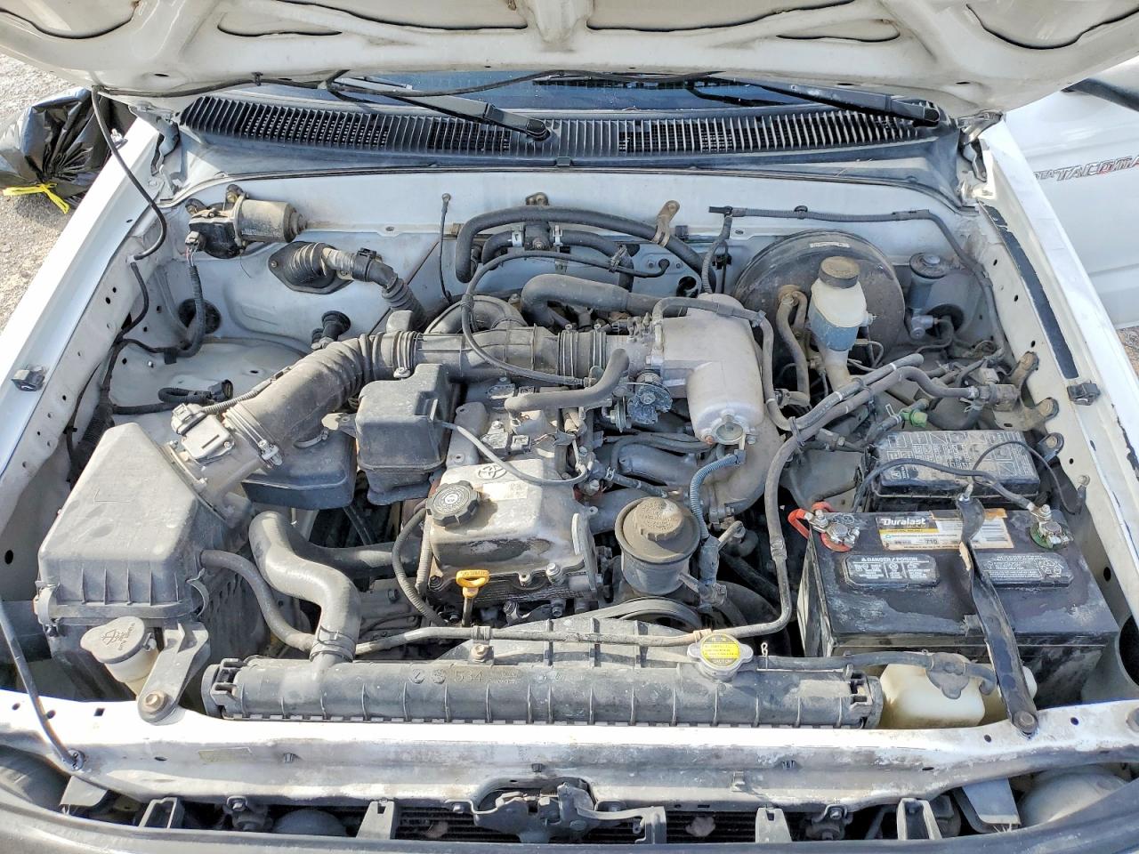 2002 TOYOTA TACOMA photo 11