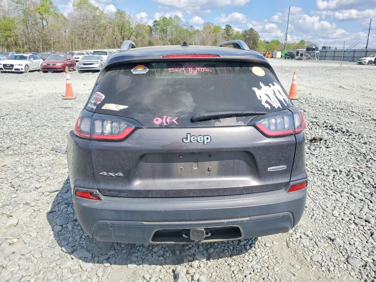 2019 JEEP CHEROKEE LATITUDE PLUS photo 16