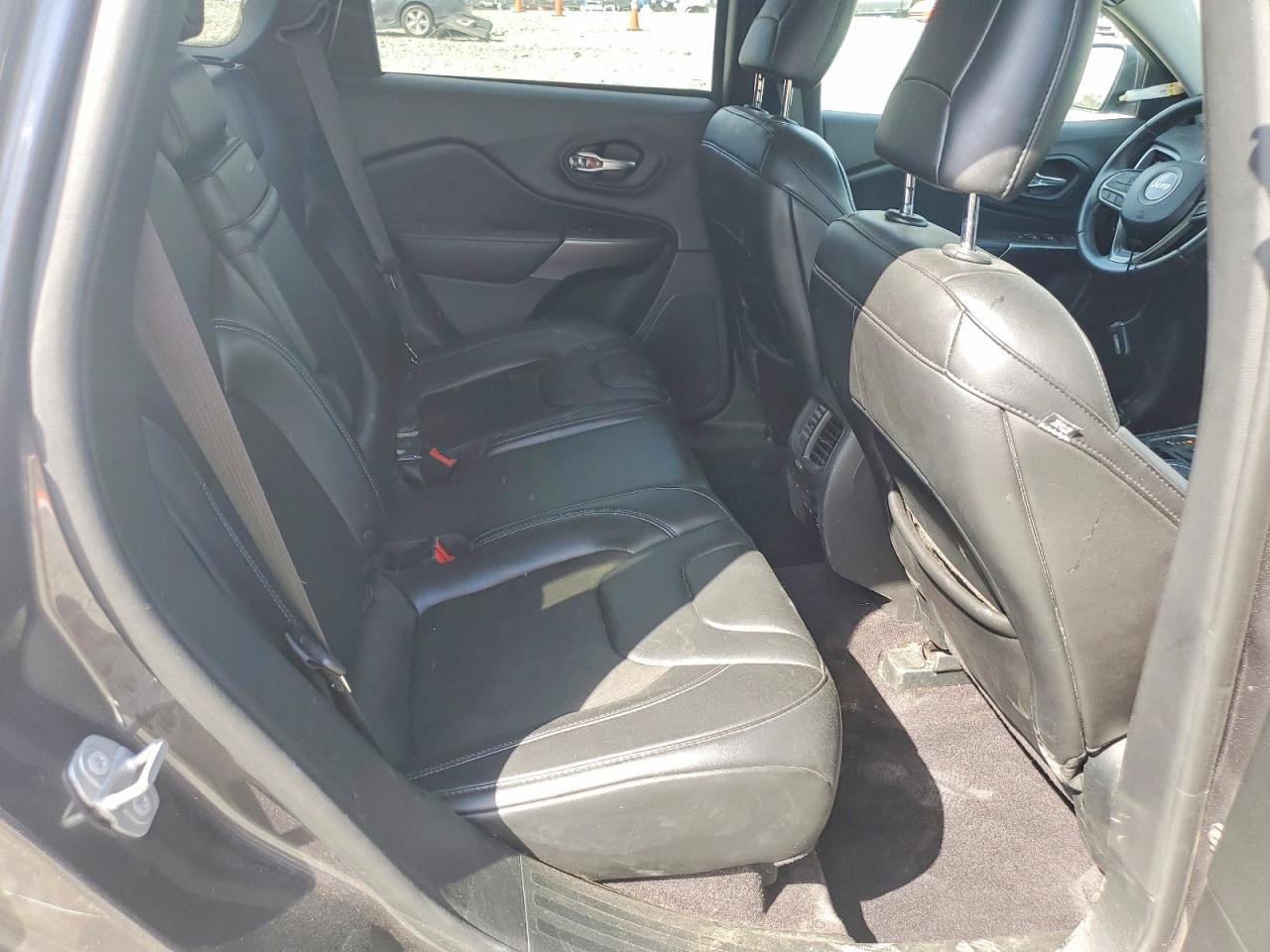 2019 JEEP CHEROKEE LATITUDE PLUS photo 31