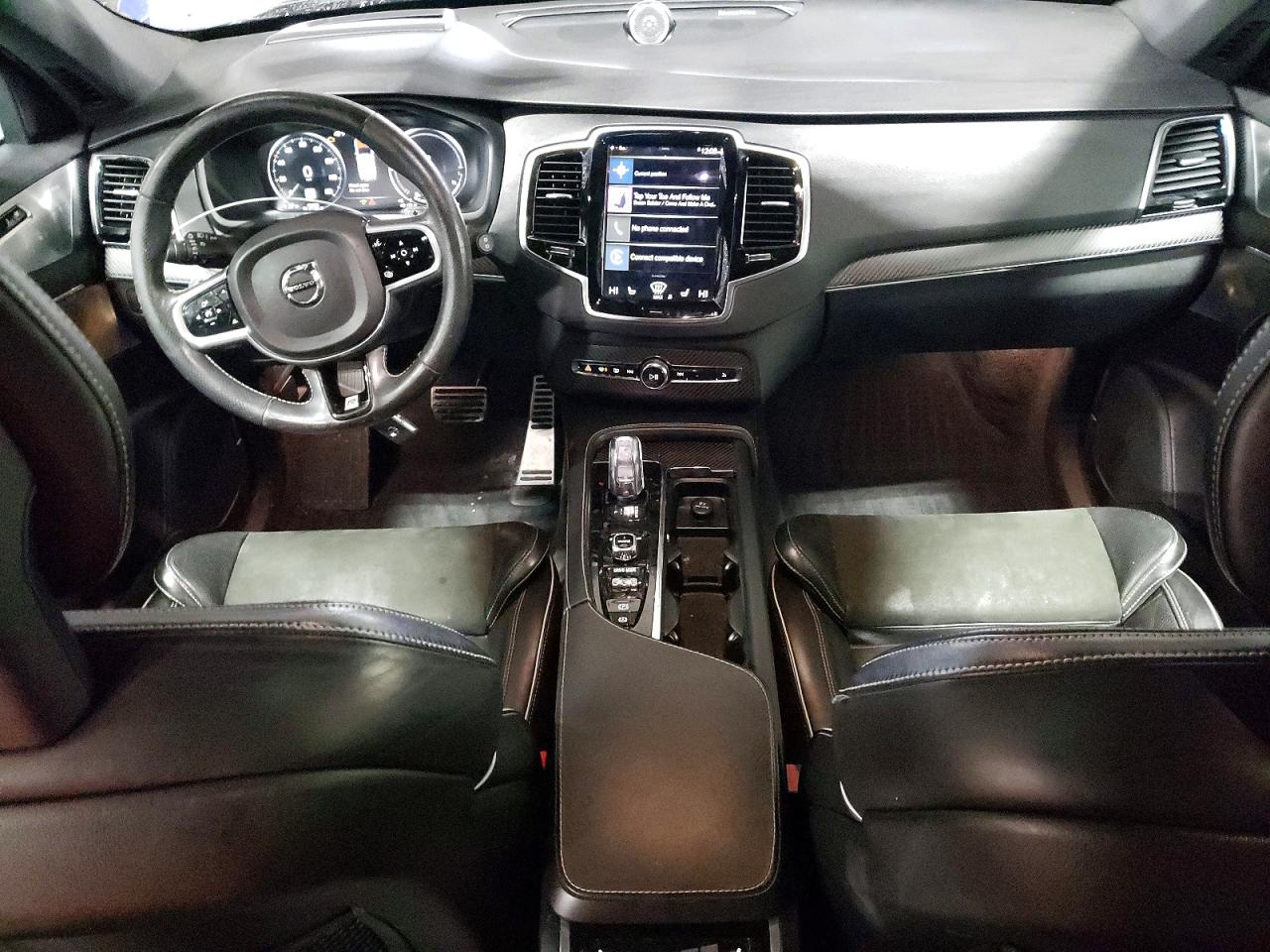 2017 VOLVO XC90 T8 photo 22