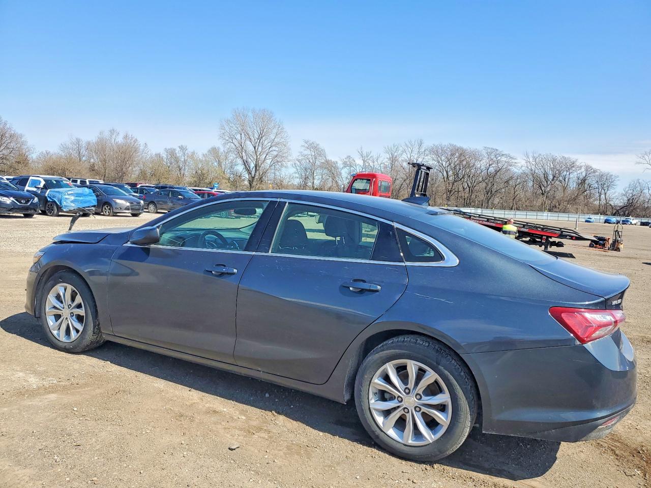 2021 CHEVROLET MALIBU LT photo 2