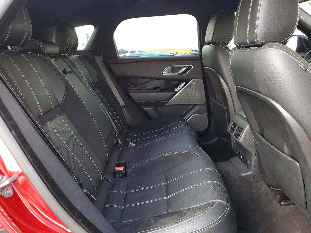 2018 LAND ROVER RANGE ROVER VELAR S photo 31