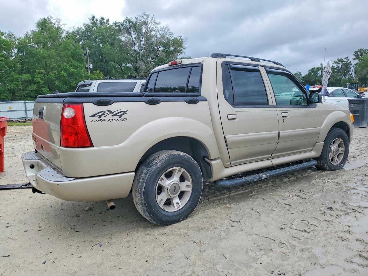 2004 FORD EXPLORER SPORT TRAC photo 3