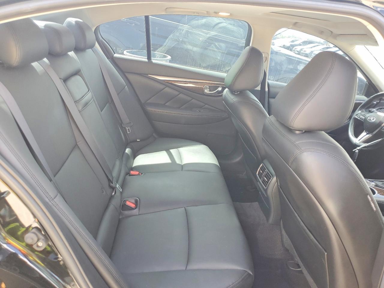 2018 INFINITI Q50 3.0T LUXE photo 28