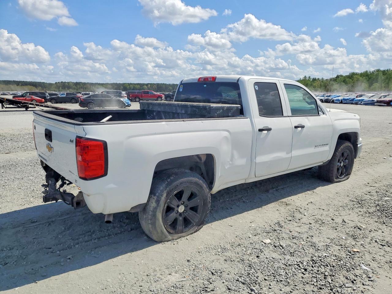 2014 CHEVROLET SILVERADO K1500 LT photo 5