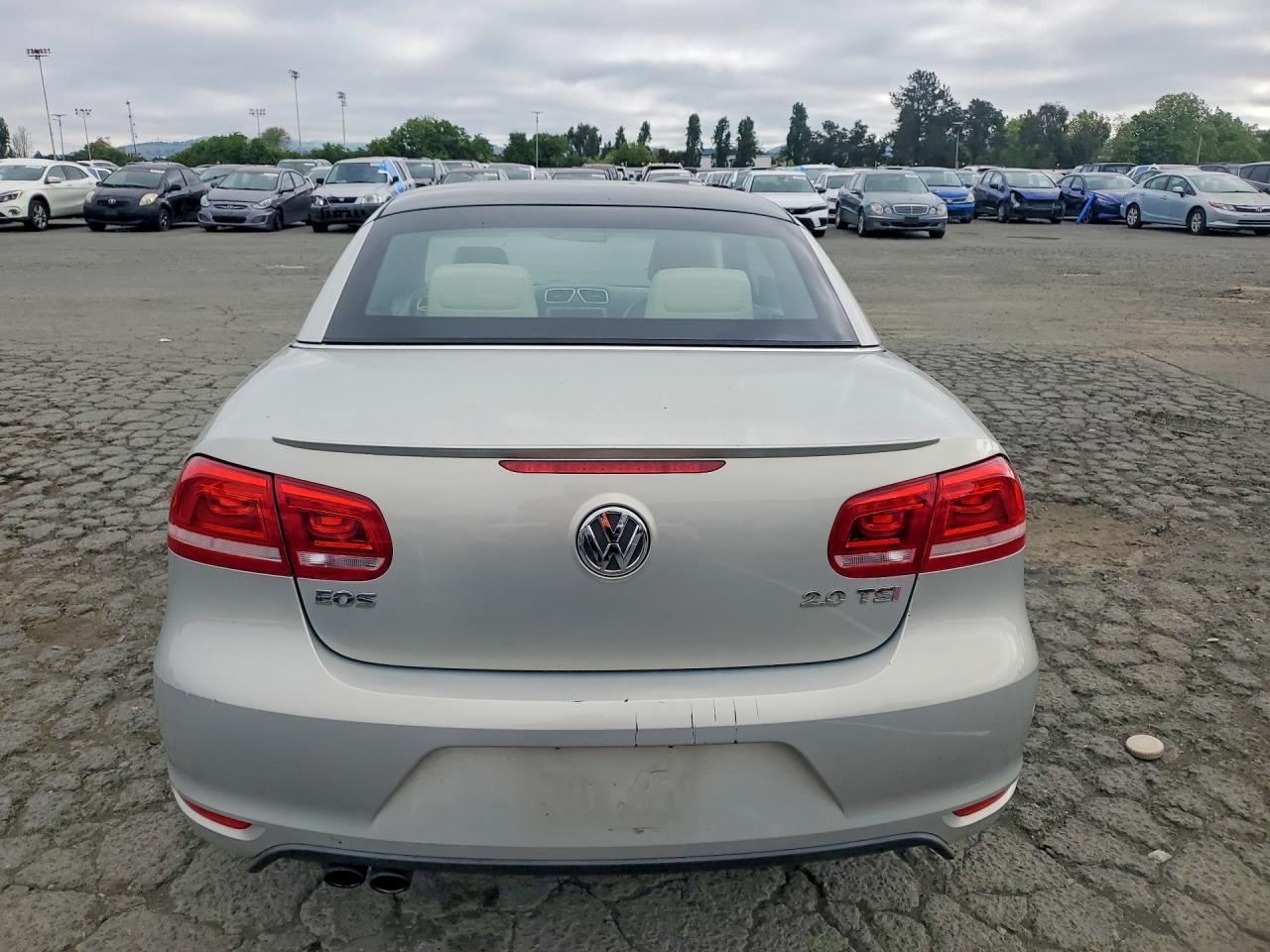2012 VOLKSWAGEN EOS KOMFORT photo 16