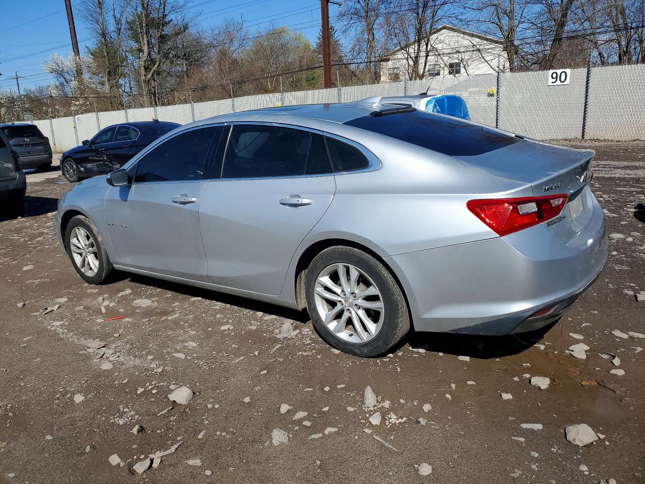 2018 CHEVROLET MALIBU LT photo 3