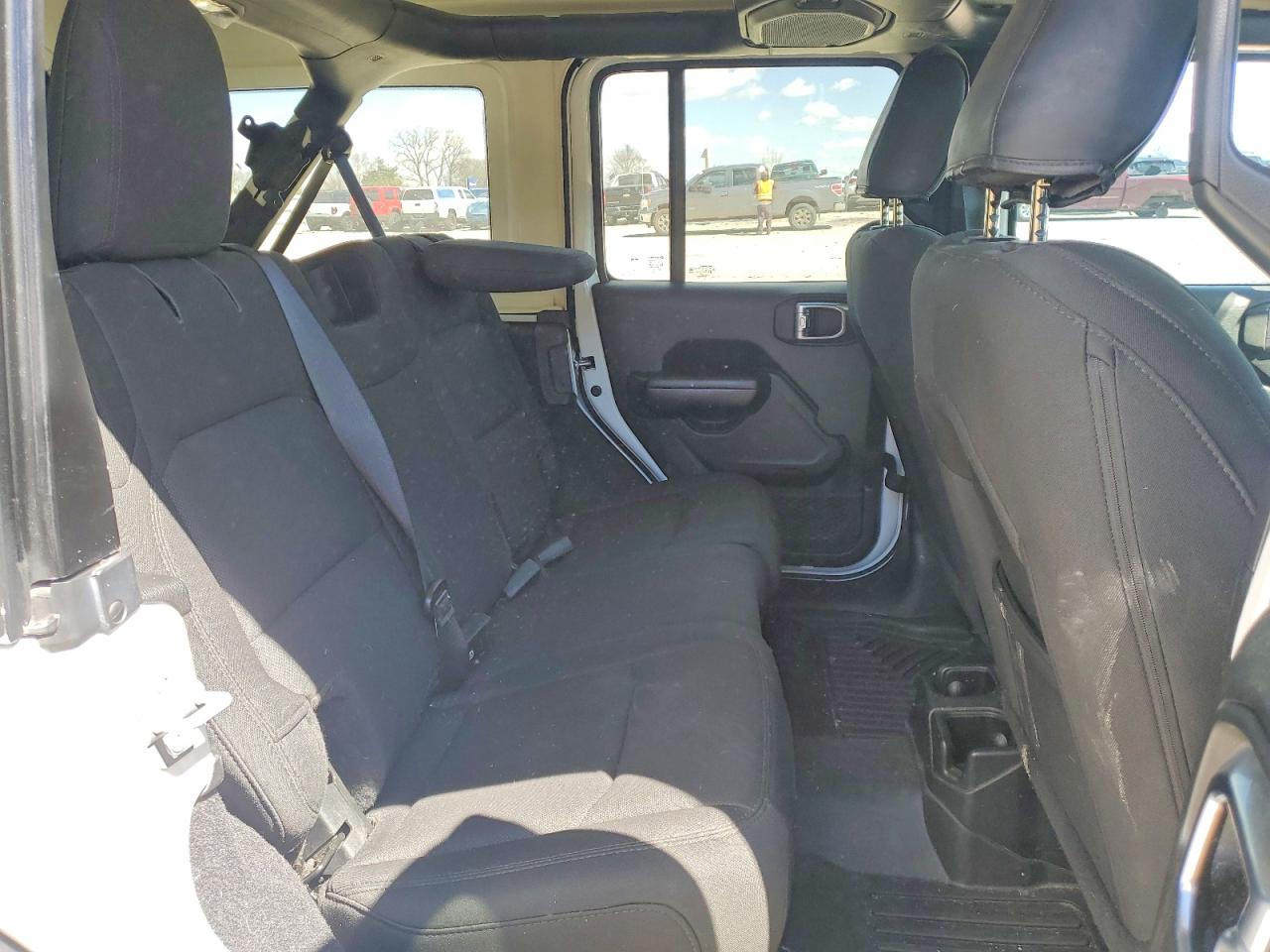 2019 JEEP WRANGLER UNLIMITED SPORT photo 19