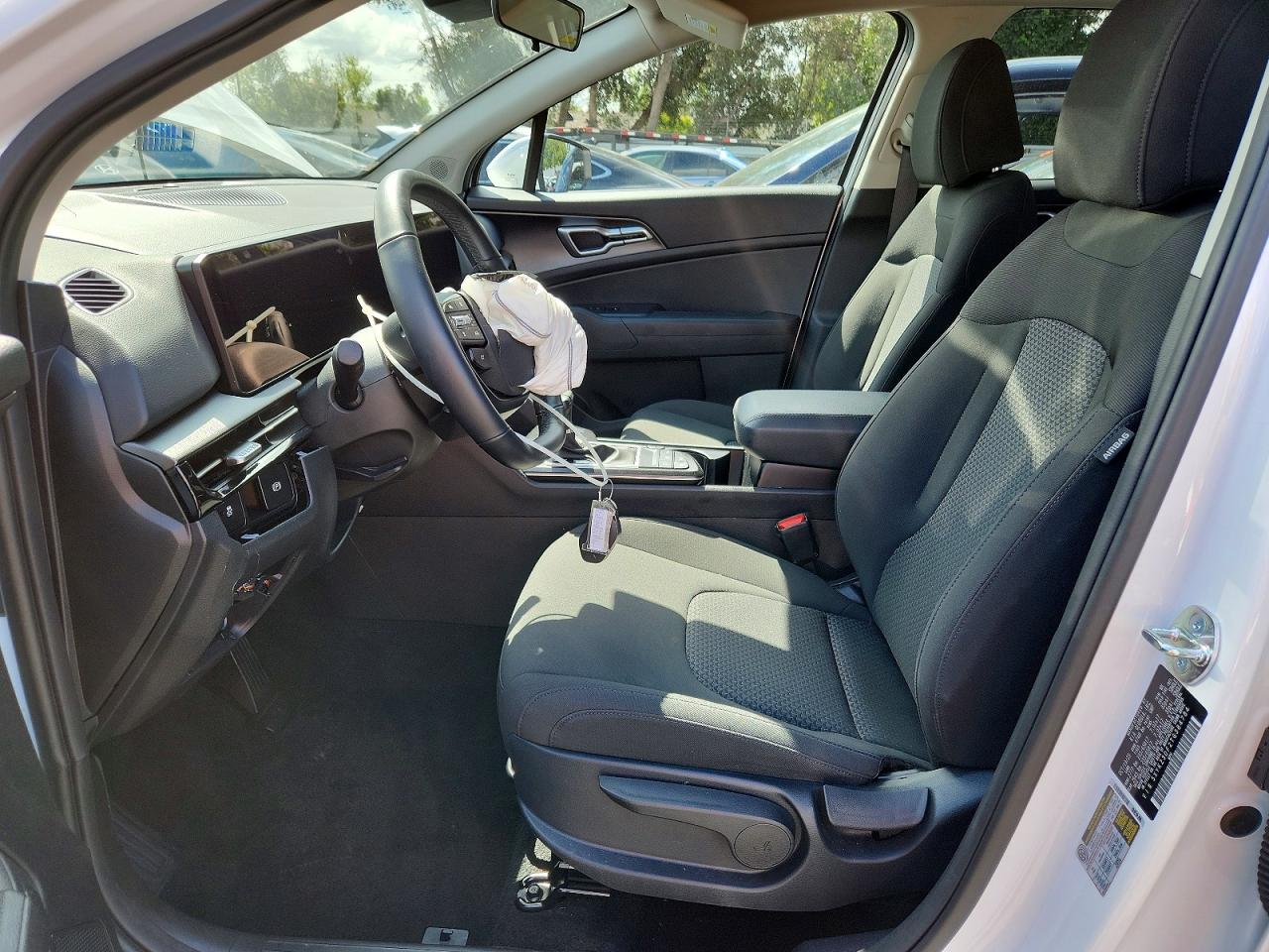 2026 KIA SPORTAGE LX photo 19